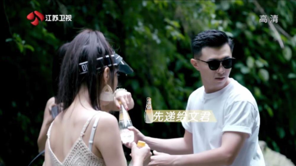 奇葩！两旅客打赌谁能带打火机登机均被罚